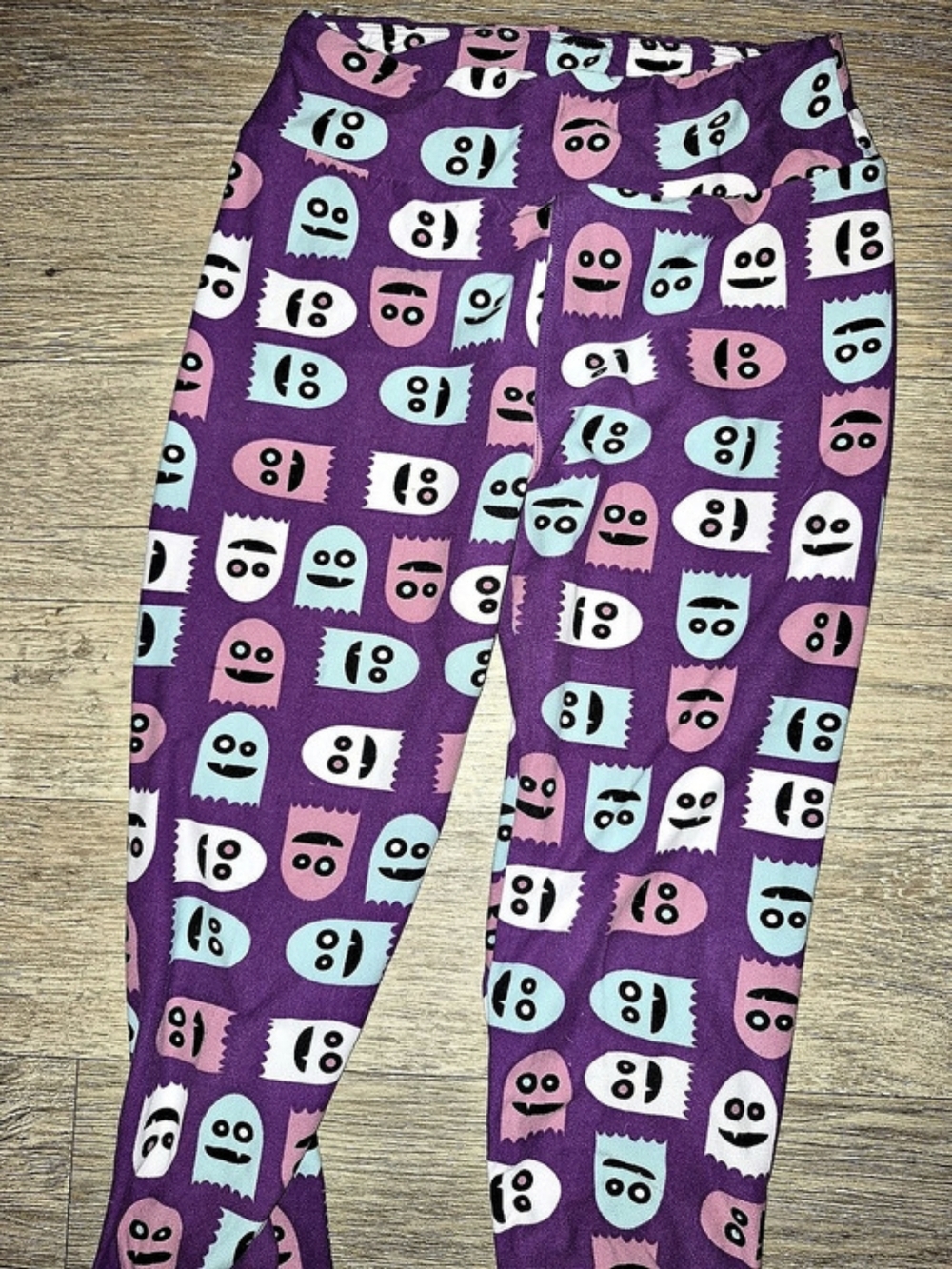 LuLaRoe Halloween Ghost Print Leggings - Purple & Pink